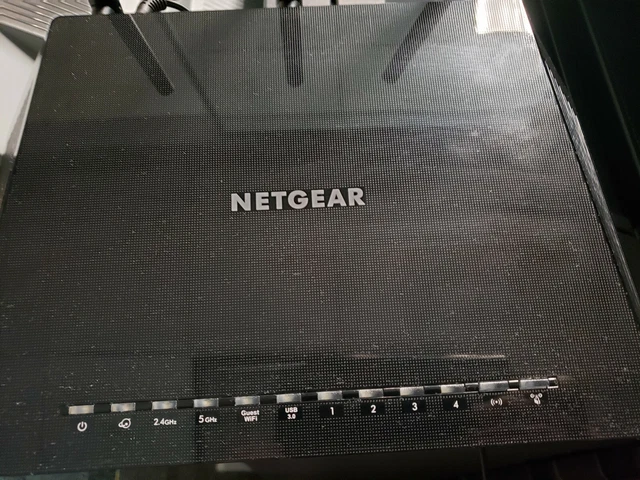 JUST REDUCED! NETGEAR R6700 Nighthawk AC1750 Smart WiFi Router