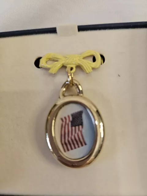 Vintage Signed Speidel USA Pin Ribbon Flag Brooch with Oval Pendant For Photo