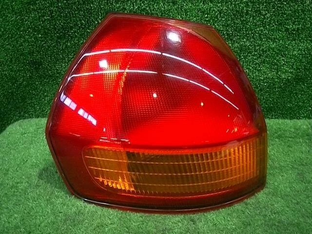 NISSAN Ad 2005 CBE-VFY11 Fanale coda sinistra 26555WD225 [Usato] [PA25860302]