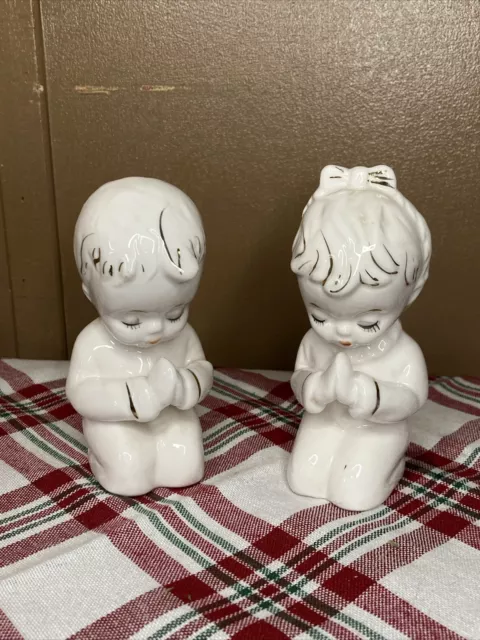 Vintage Praying Children Salt & Pepper Shakers Made In Japan White W/Gold Trim