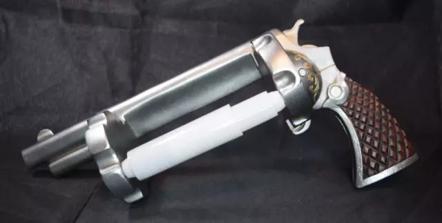 NEW! Revolver Six Shooter Gun TOILET PAPER HOLDER Cowboy Western Country Resin