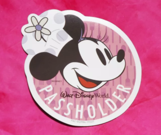 🏰 Disney World Passholder 2019 Food & Wine Festival Minnie Mouse Chef Magnet