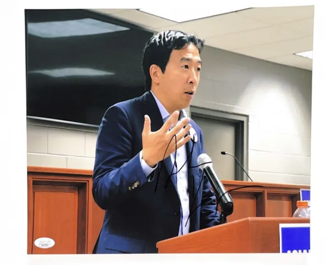 Andrew Yang Präsidenten Handsigniert 11X14 Foto Mit JSA COA 2 Selten