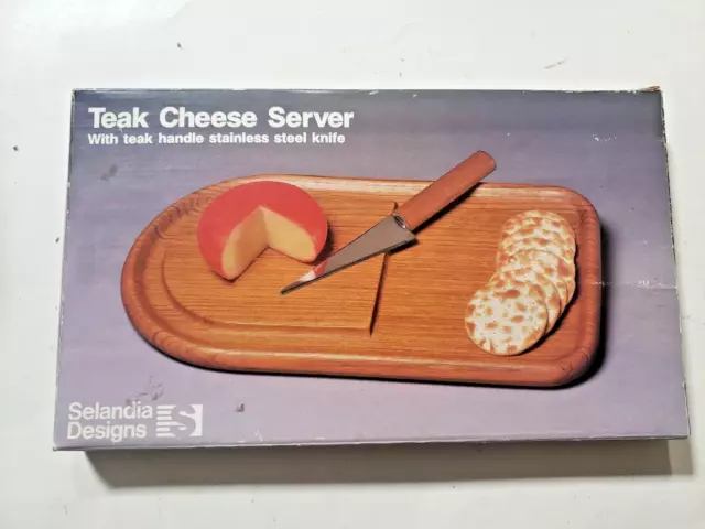 Servidor de queso de madera de teca Selandia Designs barbilla de acero inoxidable - danés de mediados de siglo MCM