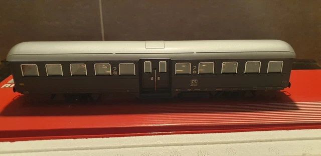 Rivarossi HR4351 Spoor H0 2 stuks. Set Gran Confort '85 van de FS, tijdperk VI m