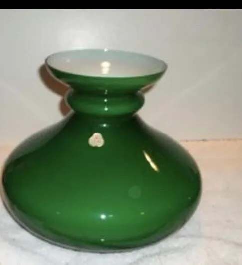 Vintage 7” VIANNE VV Emerald Green Glass Lamp Globes / Shade France Hurricane