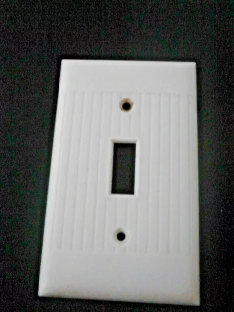 Single LIGHT SWITCH TOGGLE Wall Cover Plate IVORY RIBBED SIERRA ELECTRIC USED