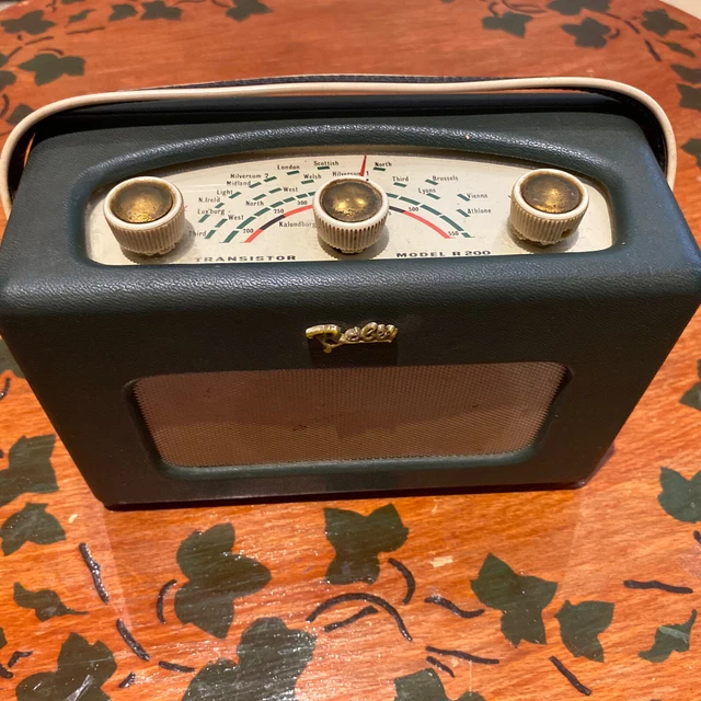 VINTAGE ROBERTS RADIO Dark Blue Model R200 £40.00 PicClick UK