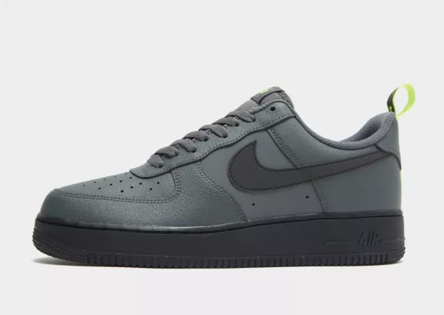 Authentischer Nike Air Force 1 Low® (Herren Größe: UK 8 EUR 42,5) grau/schwarz