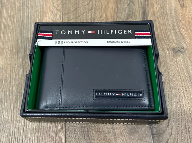 Tommy Hilfiger Mens Navy Blue RFID Passcase & Valet Bifold Leather Wallet NWT