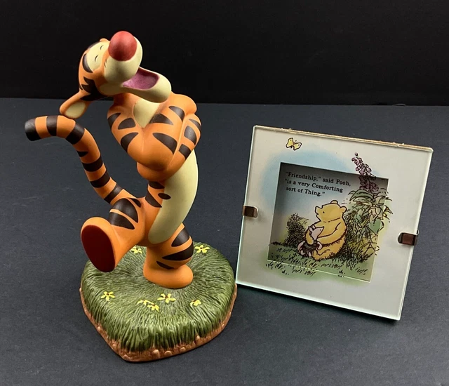 Disney Winnie the Pooh & Friends TIGGER Huggerific 5" Figure & Pooh Glass Frame Disney Winnie the Pooh & Friends TIGGER Huggerific 5" Figure & Pooh Glass Frame