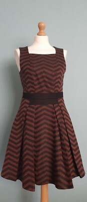 Karen Millen Zig Zag Orange/Black Skater Dress Size 10