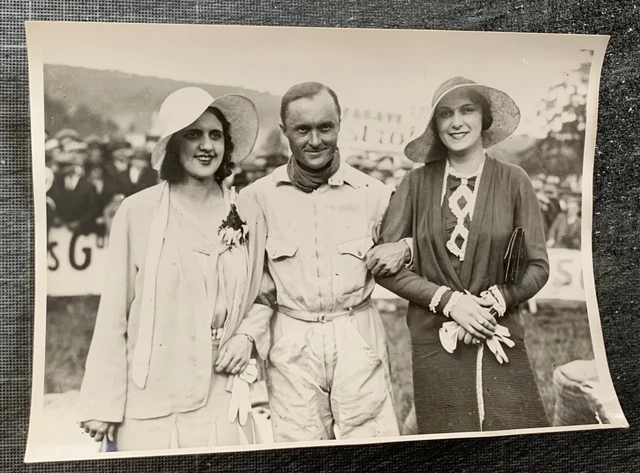 LIV8018 Photographie d&#039;époque Photo vintage Chiron pilote miss France Belgi