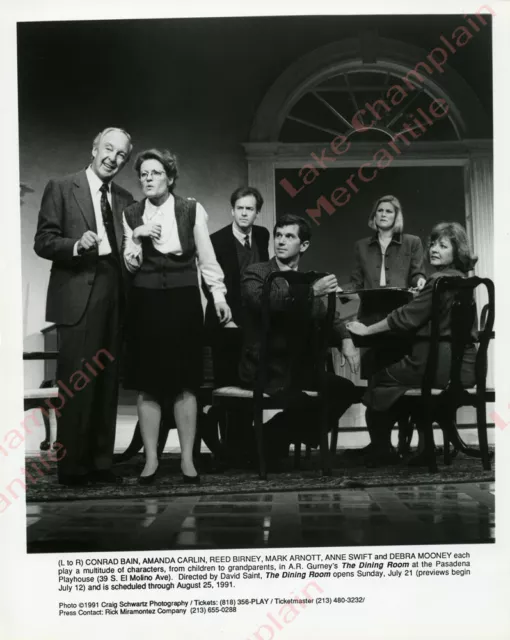 The Dining Room Press Photo CONRAD BAIN Amanda Carlin