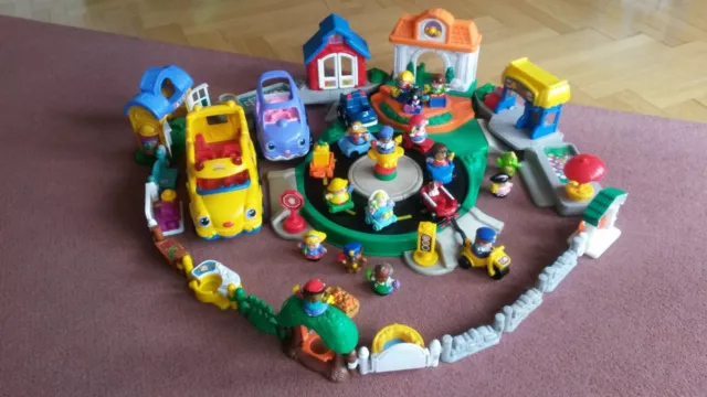 Fisher Price Little People: Große Stadt mit Kreisverkehr und mit viel Zubehör 