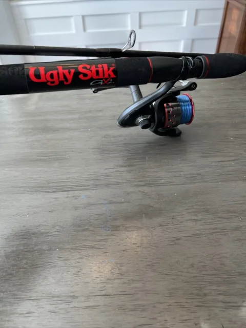 Shakespeare Ugly Stik GX2 Spinning Reel GX220 Fishing Rod Combo 56 / 4.5'  Feet