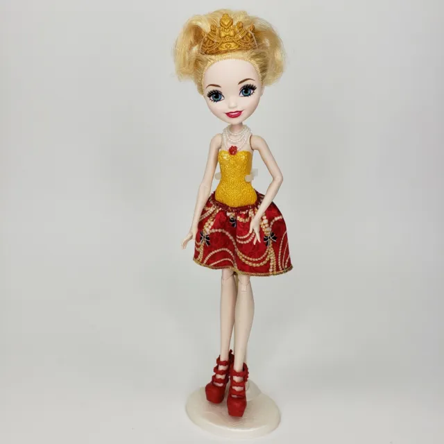 Ever After High Apple White Budget Basic Friends Doll