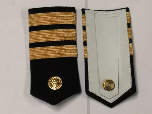 Canadian Armed Forces Women's Shoulder Boards Navy - Commander