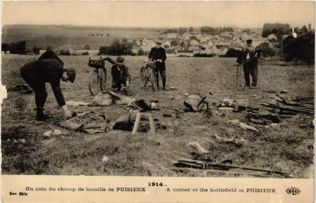 CPA AK Militaire - Un coin du champ de bataille de Puisieux (695368)