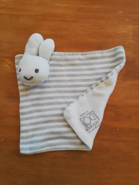 O/ Doudou Enfant DO Plat Carré Blanc Rayé Gris Lapin