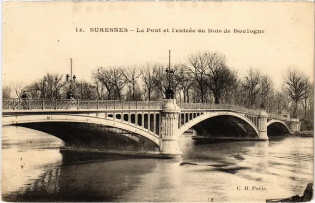 CPA Suresnes Le Pont et entrance du Bois de Boulogne (1312924)