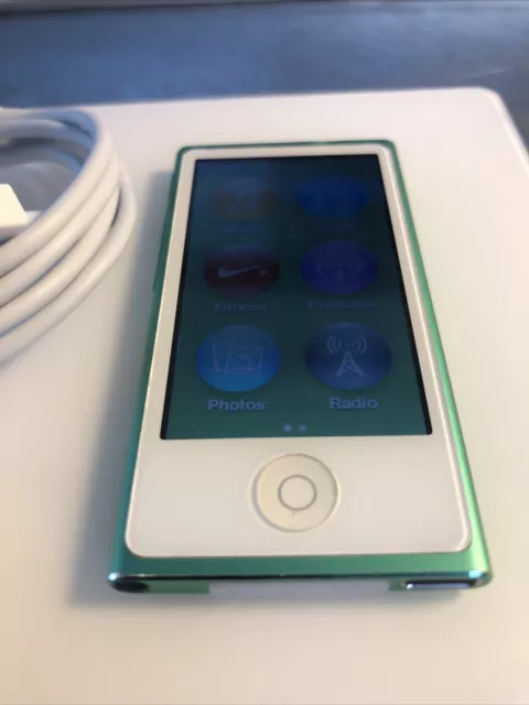 Apple iPod nano 7th Generation Green (16 GB) NEW BATTERY   FLAWLESS SCREEN X4