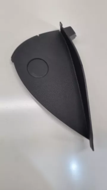 BMW 1 Serie E87N Abdeckung Armaturenbrett Rechts O/S Rand Ende Schwarz 9124920