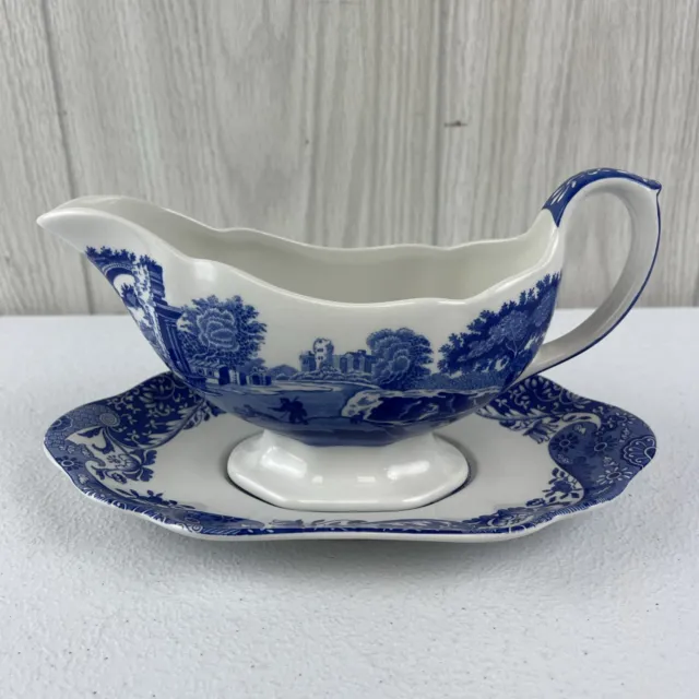 Spode Blue Italian Sauce Boat and Sauce Boat Stand (locP102) New w/Tags