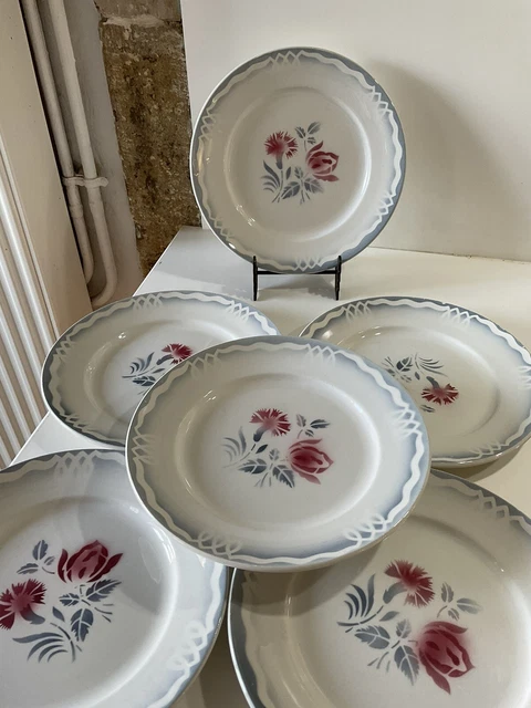 6 assiettes plates Moulin des loups à fleurs rouge en bon état