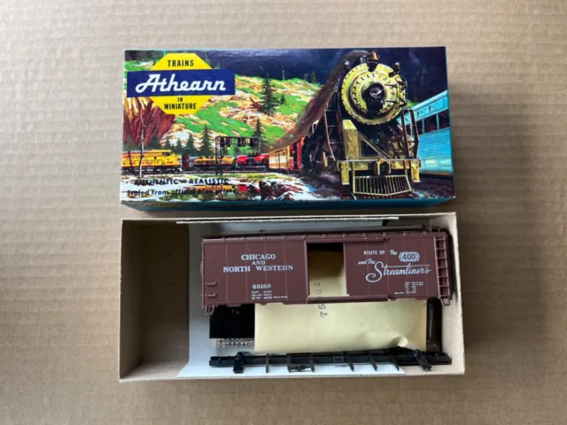 Athearn HO Scale Kit 5003 CNW Chicago & North Western 40’ foot Box Car