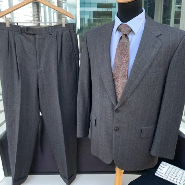 Vintage Chester Barrie Suit Size 42 R Flannel  Super 100s Savile Row 35x29 Chalk