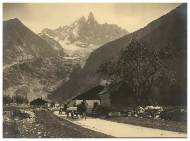France, Vallée de Chamonix, Les Praz Vintage print,  Tirage argentique  16,5