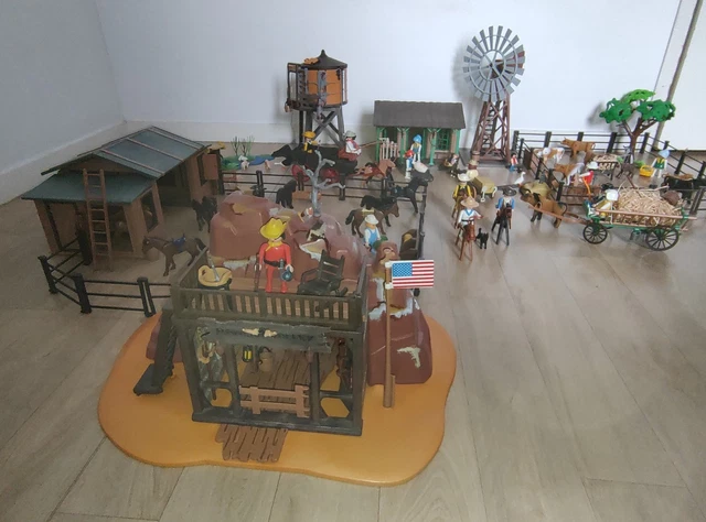 Lot Playmobil Vintage Western : Maison, Ferme, Forge, Accessoires - Occasion Bon état