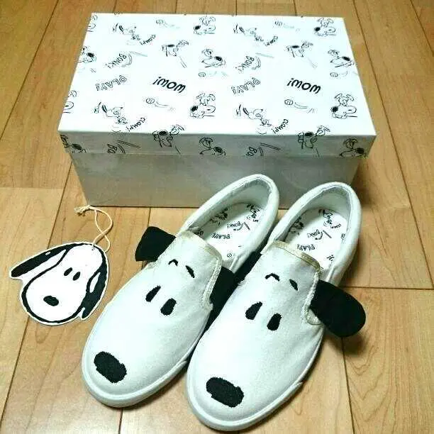 Candy Stripper x Snoopy Sneakers
