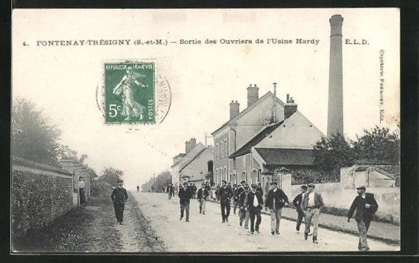 CPA Fonteney-Trésigny, Exit of the Workers of the Hardy Factory