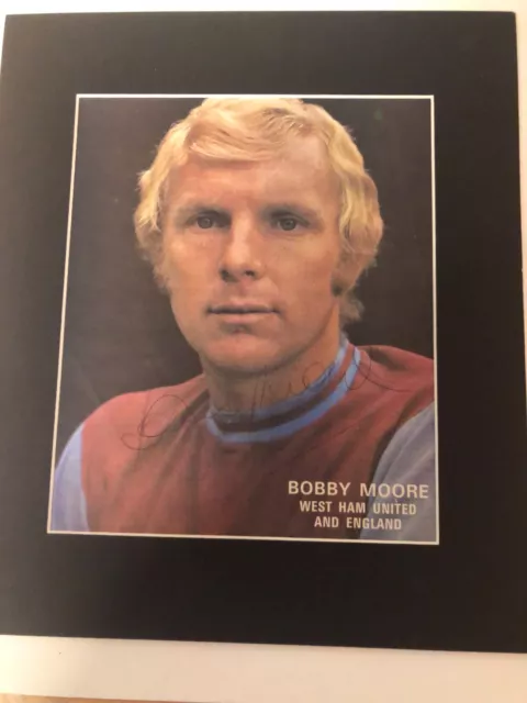 Hand Signed Bobby Moore Colour West Ham United Photo