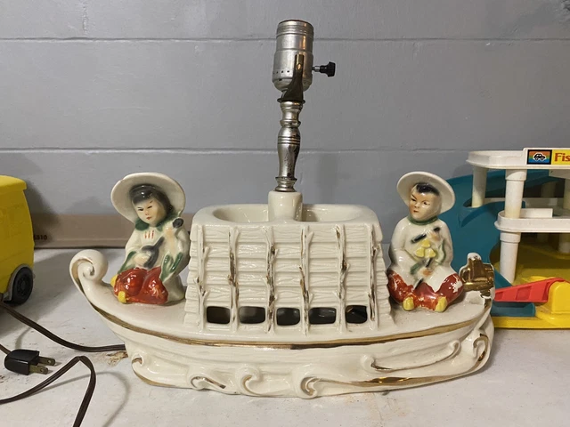 VINTAGE PREMCO ORIENTAL PORCELAIN BOAT LAMP SCENE WITH BOY & GIRL 1954 See Pic