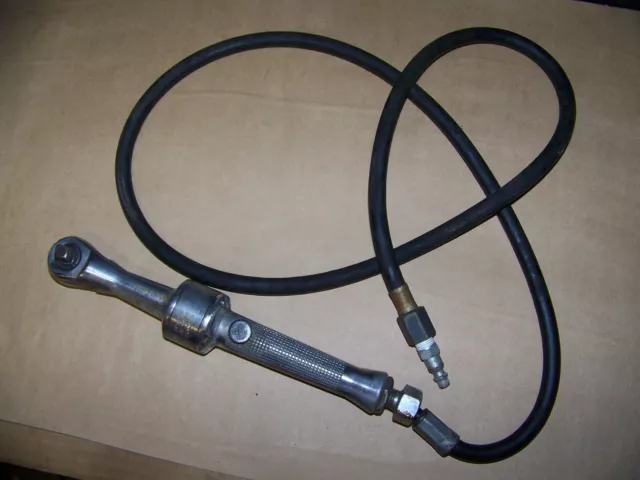 Snap-On Tools FAR70A Pneumatic Air Ratchet with Hose. 3/8" Drive