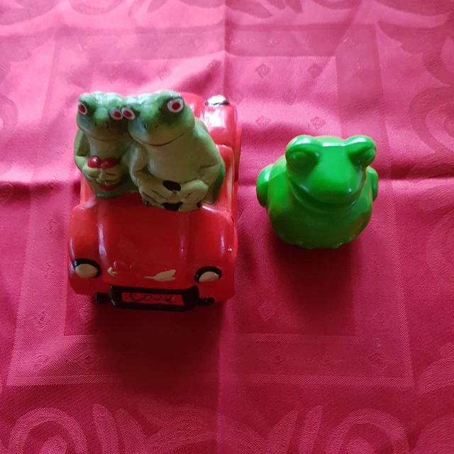 2 Spardosen mit Fröschen - Keramik und Plastik