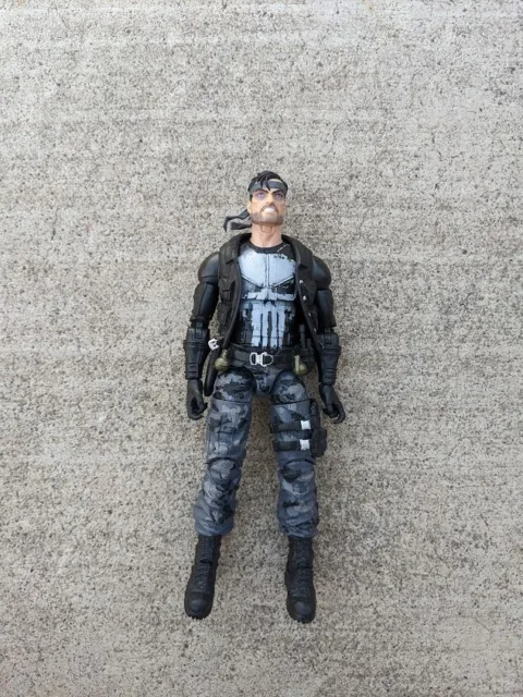 Marvel Legends The Punisher 80th Anniversary Exclusive 6” Action Figure Hasbro