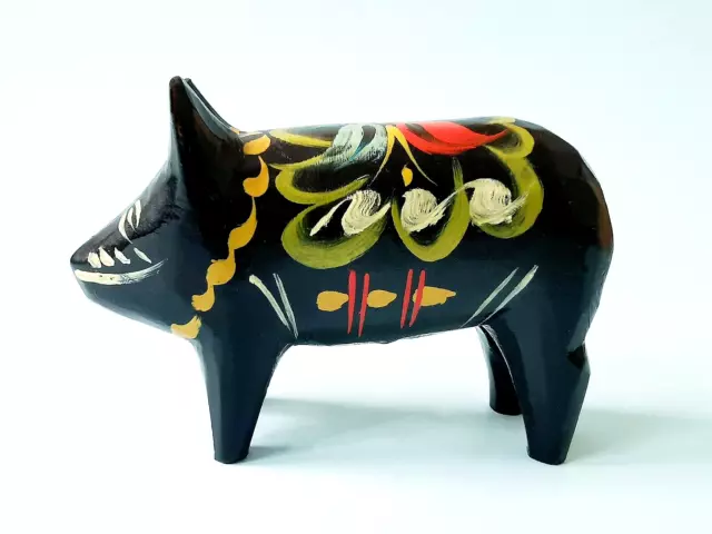 Vintage Handmade Hand Painted Swedish Nils Olsson Dala Pig Figurine