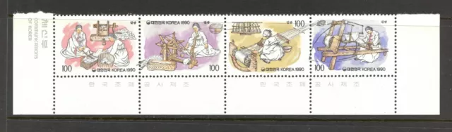 R0627 Korea 1990 Korean Folkways FOLDED-ONCE STRIP MNH