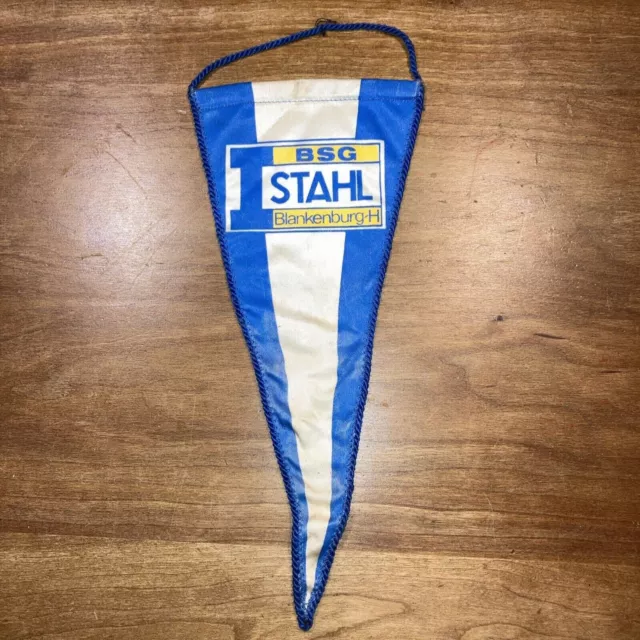 Alter DDR Wimpel BSG Stahl Blankenburg Harz blaue Kordel - pennant Sammeln