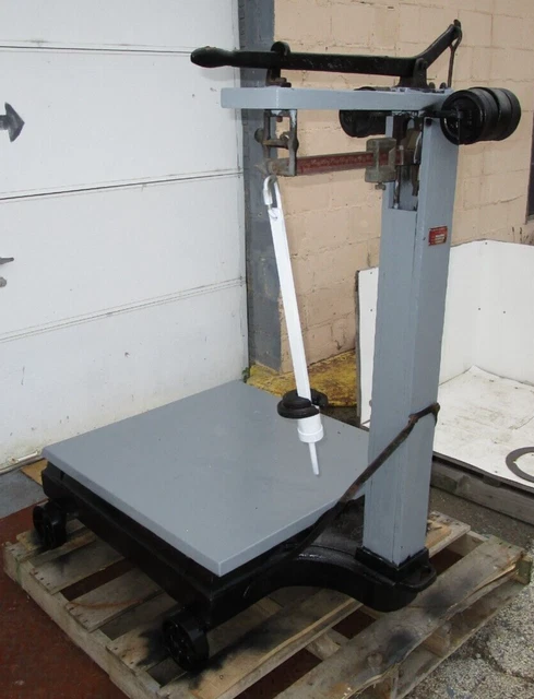 Howe Scale Vintage Platform Scale, Model 836, Serial# 1581493.