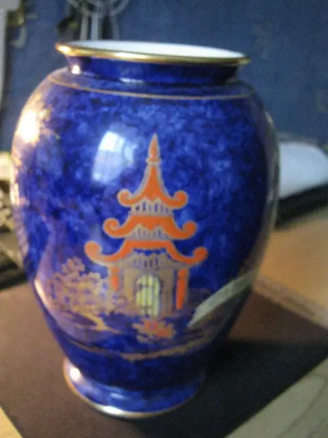 Original George Jones & Sons 'Crescent' Pottery Chinoiserie Vase - excellent con