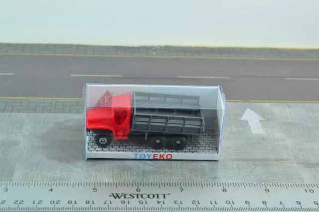 Eko GMC Stake Bed Truck Red 1:87 HO Scale