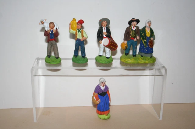 5 SANTONS CARBONEL DONT UN COUPLE  7 cm  TAILLE  2