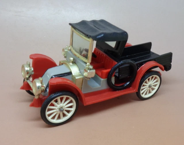 Simca Aronde Rétromobile 2017 1/43 MINIALUXE