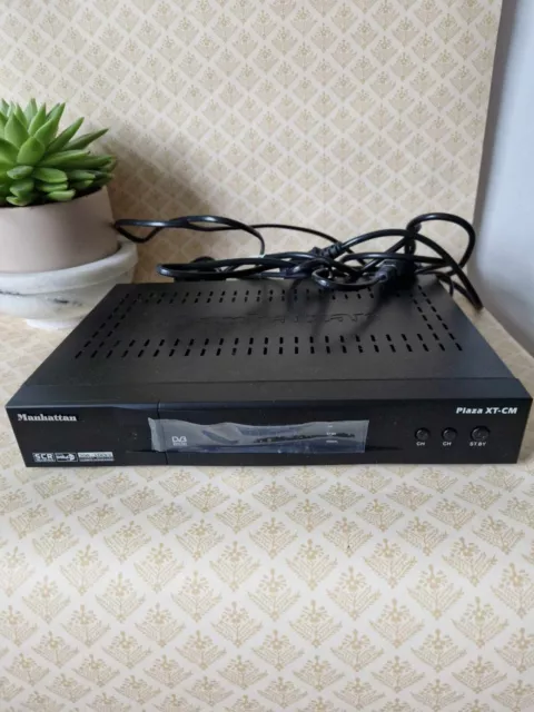 New Manhattan Plaza XT-CM Digital Satellite Receiver Twin Smart Card Reader