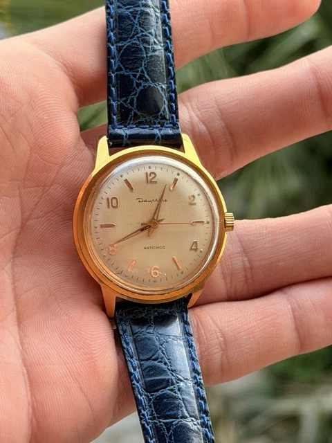 Lip Dauphine Femme Vintage Calibre T144 | Années 50 | Boîtier Doré Acier | Montre Mécanique Rare